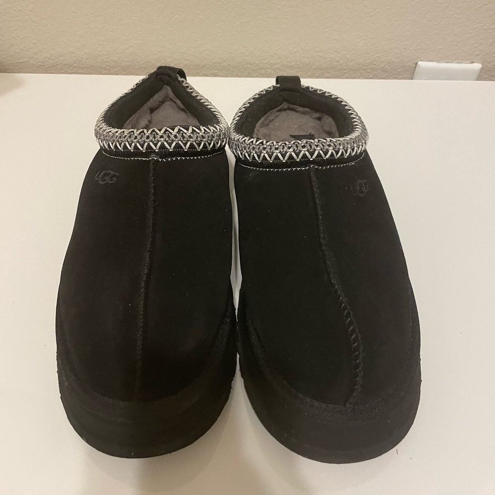 UGG TAZZ Slippers -Black